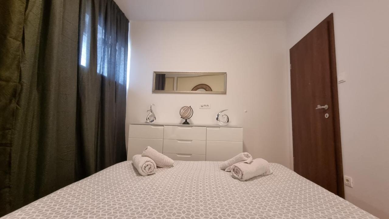 Holiday Home Gabi Рогозница Экстерьер фото