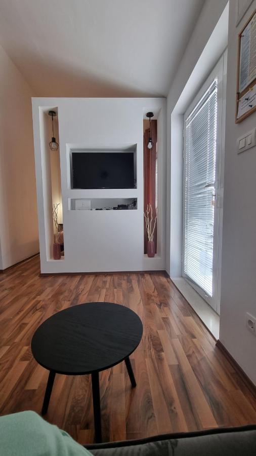 Holiday Home Gabi Рогозница Экстерьер фото