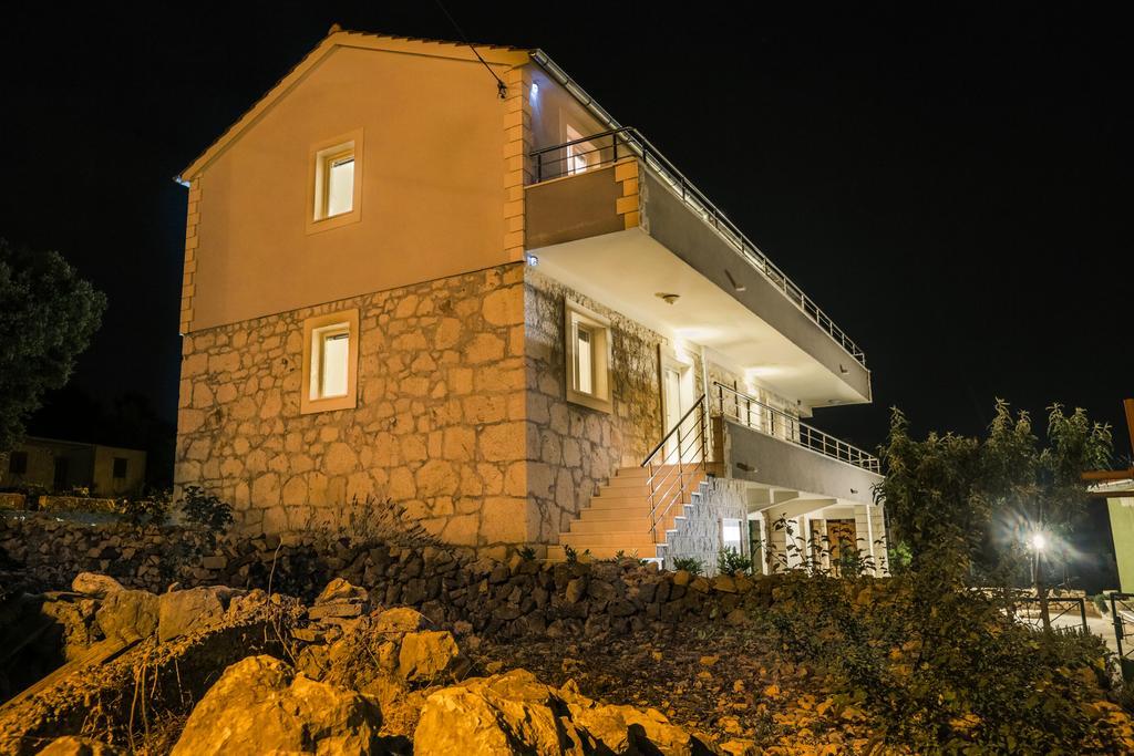 Holiday Home Gabi Рогозница Экстерьер фото